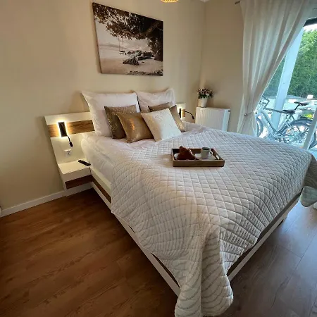 Rodzinna Wyspa アパート シャノジェンティ